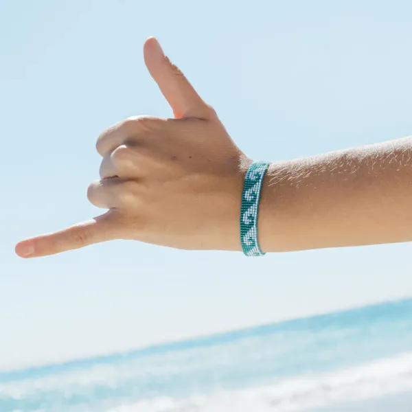 "Melayang Wave" -Perle Armb&aring;nd