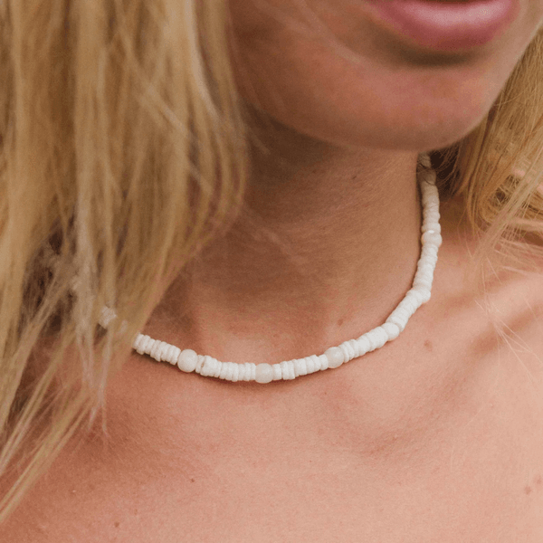 "Madasari Beach" Mother of Pearl Smykke